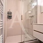 T2 Avec Loggia Vue Piscine, Ascenseur Et Place De Parking * Sète