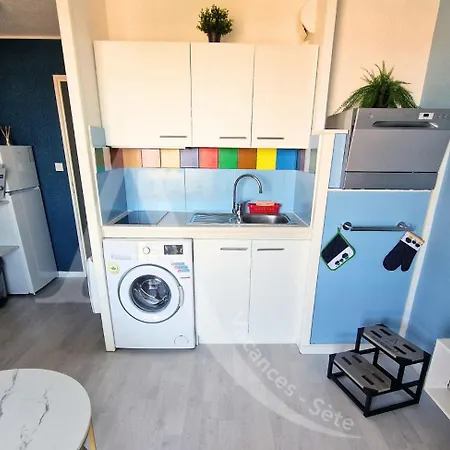 Apartmán T2 Avec Loggia Vue Piscine, Ascenseur Et Place De Parking *