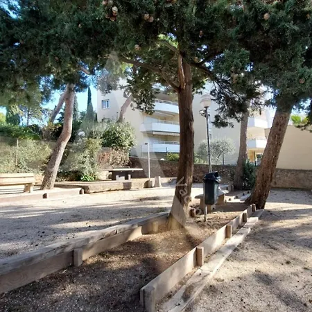 T2 Avec Loggia Vue Piscine, Ascenseur Et Place De Parking Apartmán